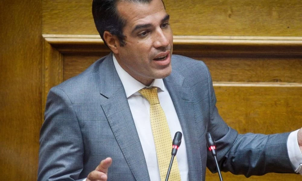 Πλεύρης: "Θα λαμβάνονται μέτρα που θα περιορίζουν τους ανεμβολίαστους"